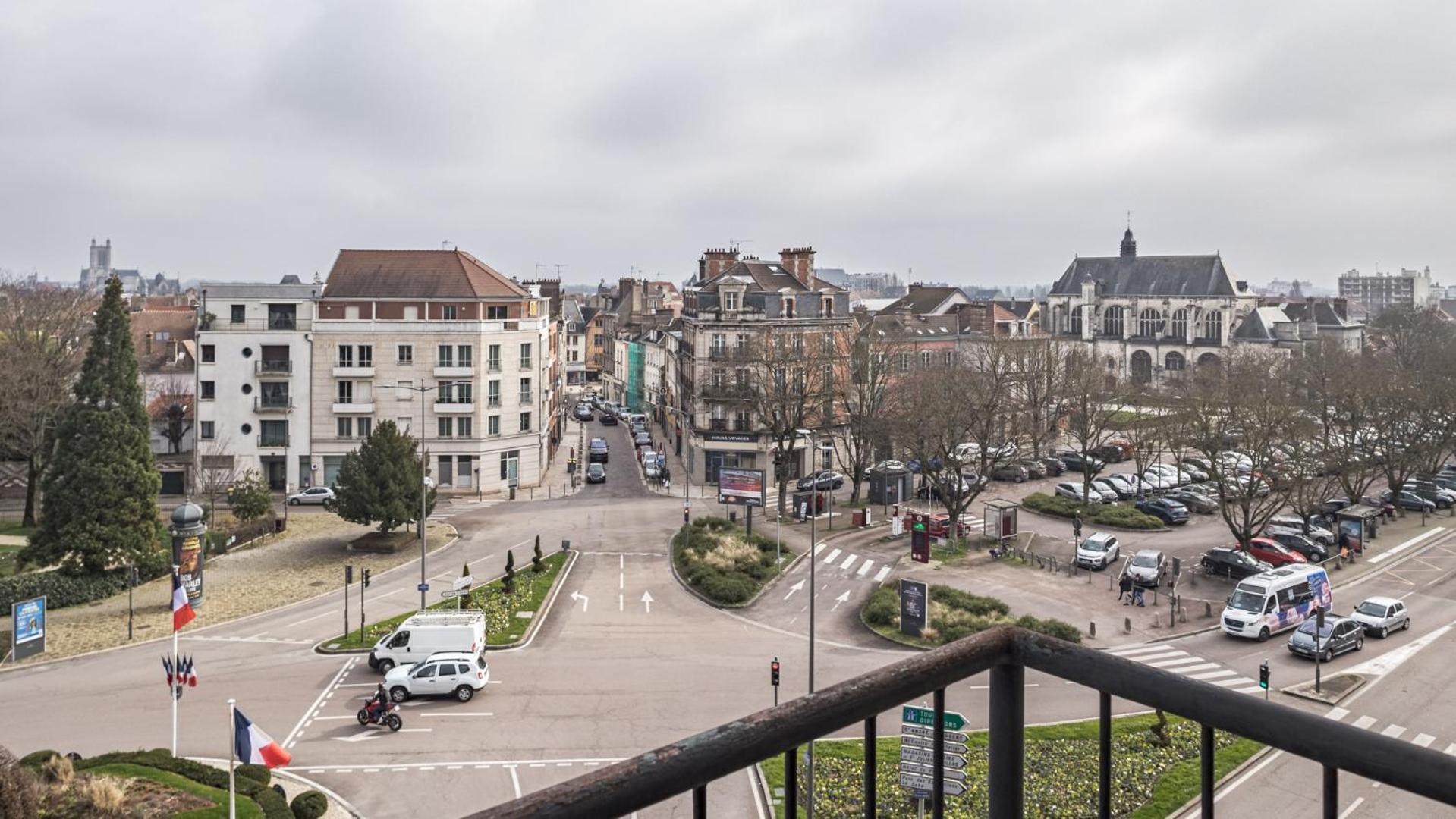 Ferienwohnung Le Balcon Troyen - Proche Hypercentre - 4 Pers. Troyes Exterior foto